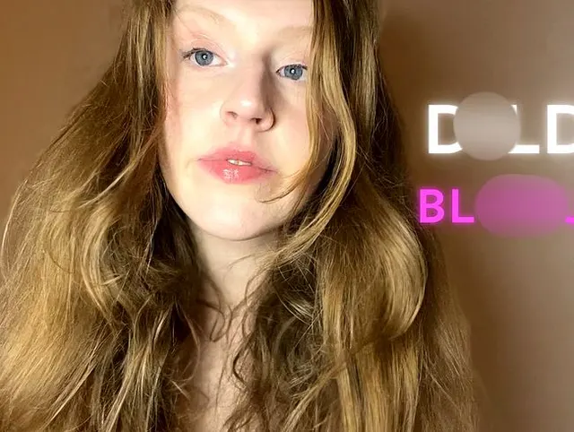 Blowjob und Deepthroat an meinem größten Dildo