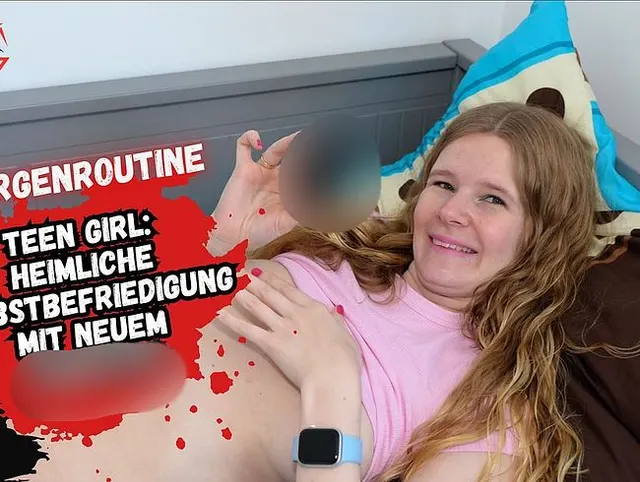 Teengirl fingert sich heimlich im Zimmer!