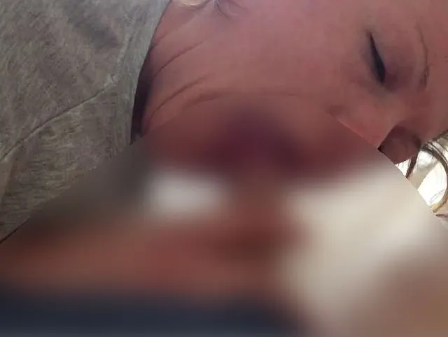 Blowjob zum Frühstück