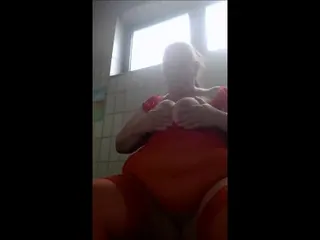 Ich mache es mir in der Umkleide