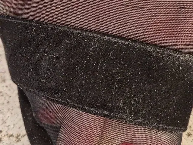 Nylons und Sandalen von oben nach unten abgefilmt -Nylon pur