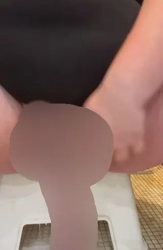 Mein großer spritzt mich richtig an
