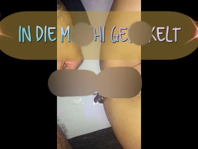 In die Muschi gepinkelt