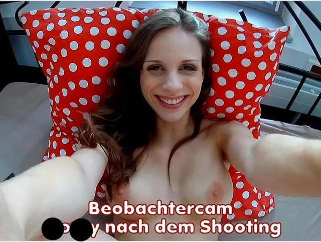 Beobachtercam - Horny nach dem Shooting!