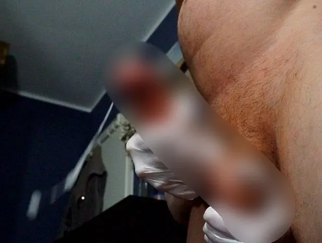 Slowly Handjob für meinen Mitbewohner mit mega Abspritzer!