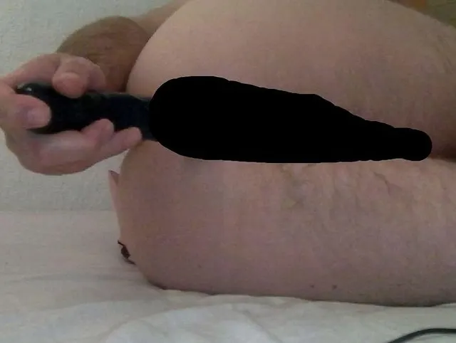 Arsch-Geilen 30cm Dildo gefickt!
