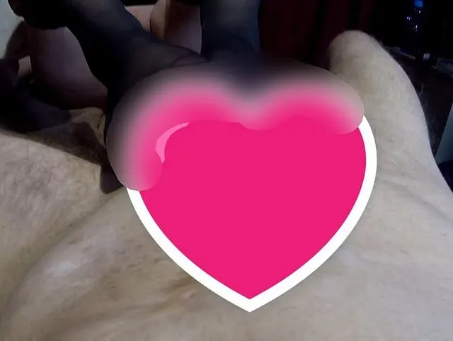 Footjob und  Abspritzen