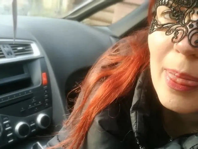 Mein erster Blowjob im Auto - Sperma in meinen Mund - REAL