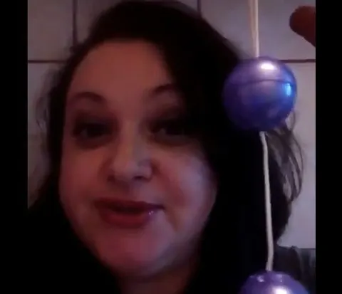 Testen: Geisha-Bälle mit einem kleinen Vibrator