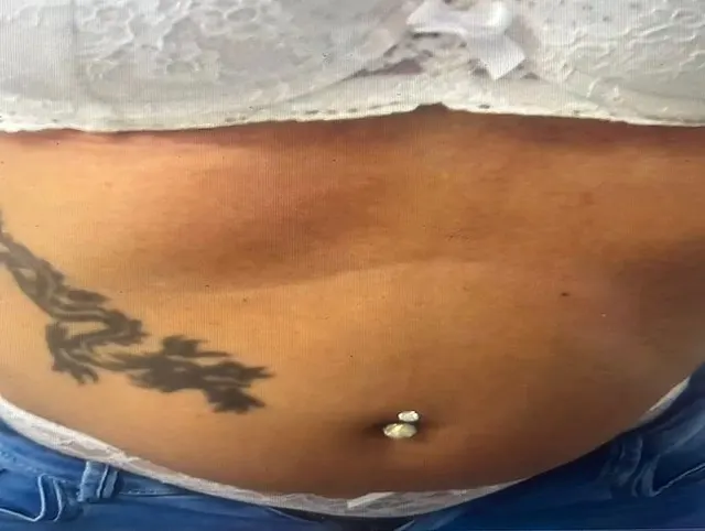 In Jeans gepisst und geduscht