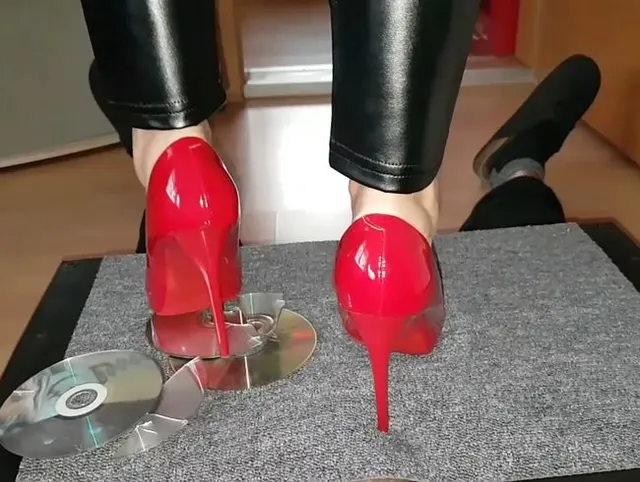Lack High Heel Rot Trample CDs & Penis