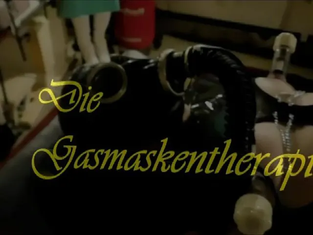 Miriam mit Gamake.......und voll gummiert beim wichsen erwischt