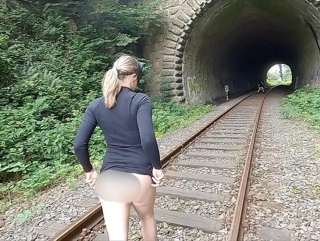 User Piss Treffen #1. Im Tunnel auf den Gleisen