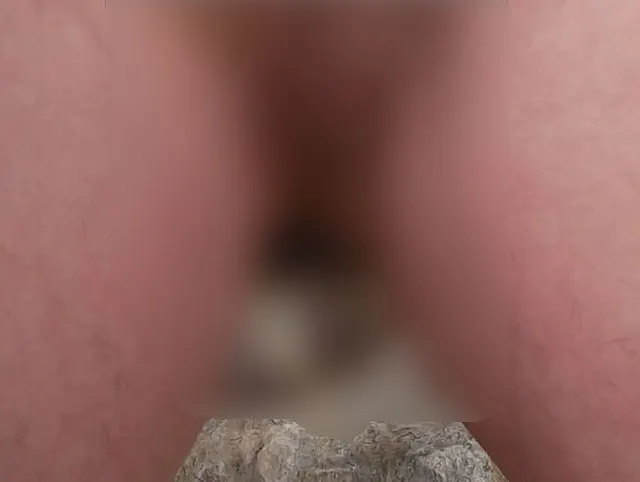 Kurzerhand draussen in die nylons gepinkelt