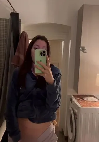 Hey meine geile Ficksau! Ich hoffe du bist gerade genauso geil wie ich? ;)