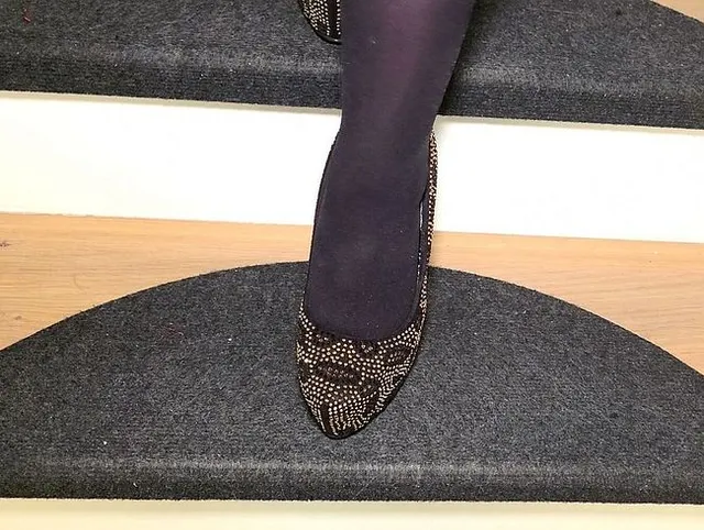 Weihnachtsfeier muss warten – Treppenrunde mit Schuh-Treffer