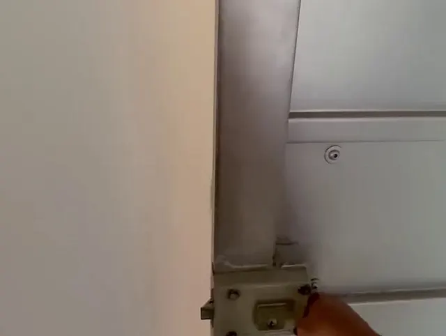 Mein Nachbar gerät in meiner Wohnung außer Kontrolle 1