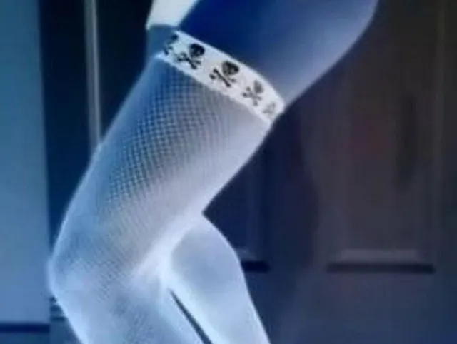 a proper dance n cum video