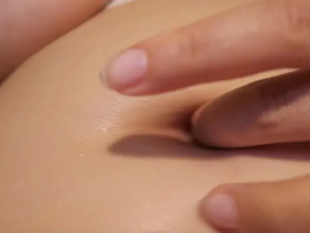 GEILE BELLY BUTTON FETISH video