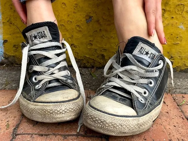LEDERSNEAKERS! Meine Füße haben noch nie so stark geschwitzt..