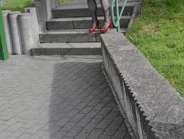 Rote Heels outdoor !