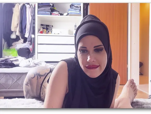Verhüllt & wild – sie zeigt dir, was unter dem Hijab steckt