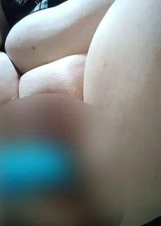 Schmatzige geile Muschi und mein blaues Spielzeug