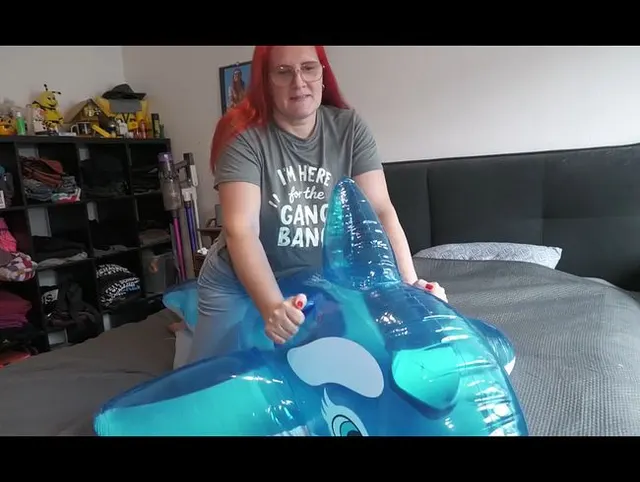 Etwas Spaß auf einem aufblasbaren Delfin (User Wunsch)