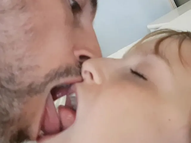 Heftiger MorgenSex nach heftigen Nacht!