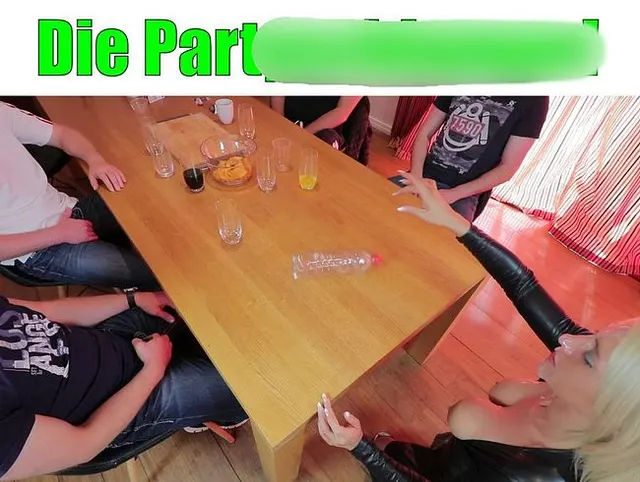 Sperma-Mega-Rekord nach verficktem Flaschendrehen!