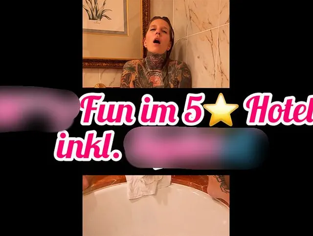 DILDO FUN IM 5 STERNE HOTEL inkl. SQUIRT!