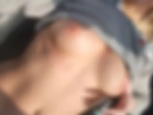 Selbstbefriedigt mit meinem Dildo am Feldrand im auto ???