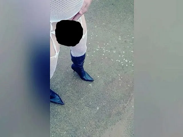 In sexy Dessous outdoor Part III