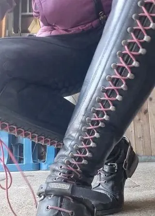 Reitleggings und Reitstiefel