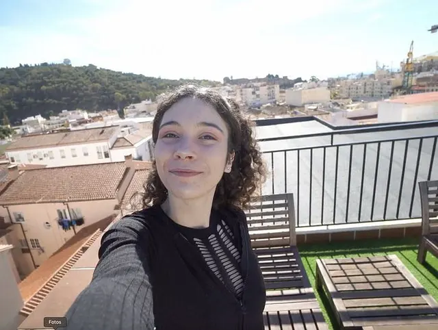Psscht!!! Sonst hören die Nachbarn mich -heimlicher Orgasmus über den Dächern von Malaga