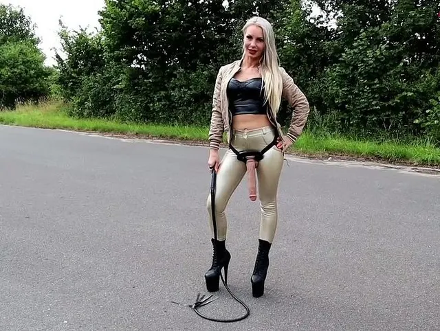 Sissy Hardcore Hurenausbildung! Geh Ackern!