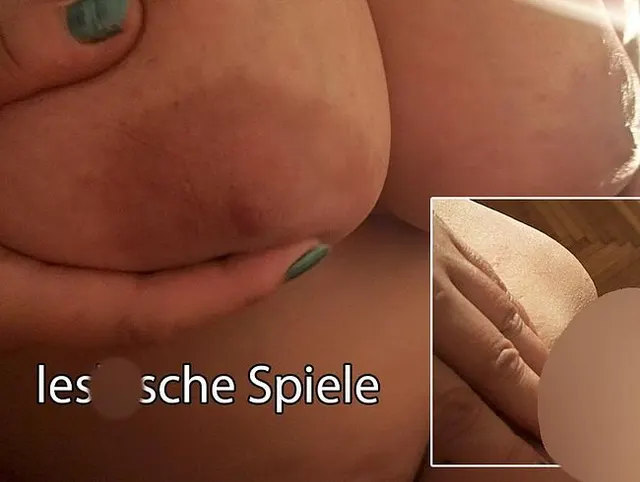 Ich streichle die Brüste meiner Bi-Freundin und sie massiert meinen Kitzler