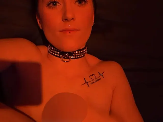 Blowjob im Swingerclub und sein Sperma geschluckt, war das lecker, immer geil mit Zuschauer