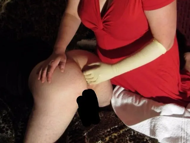 Arschrosette von Sklaven wird geöffnet