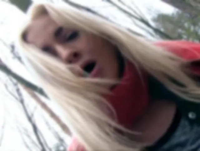 Im POV Style mitten im Wald abgefickt!