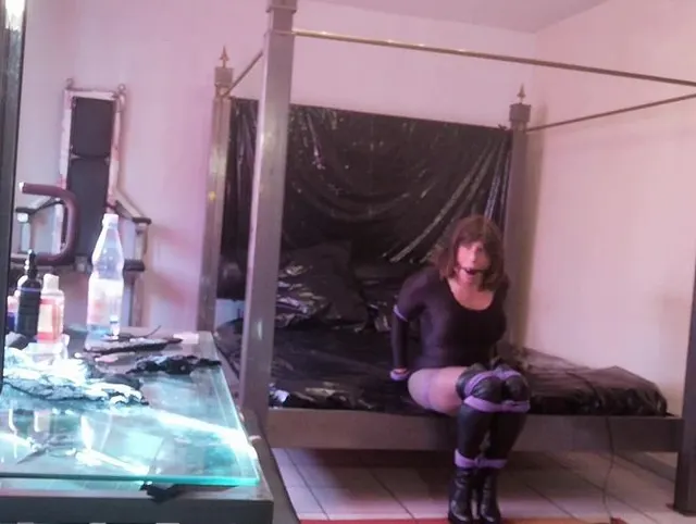 Steh-Bondage Lycra