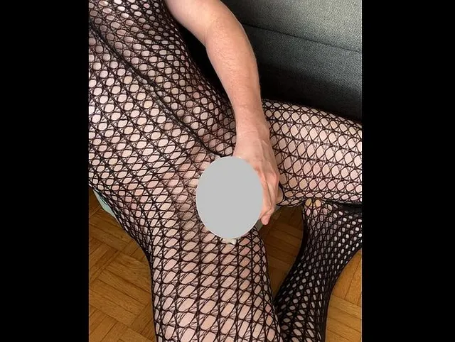 Im Bodystocking abgespritzt