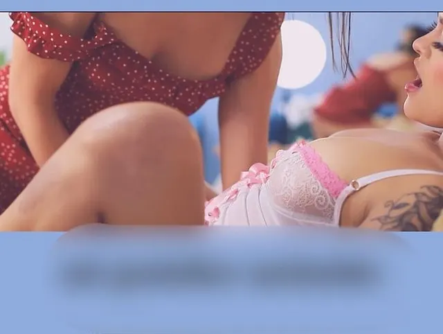 schöne Puppe 3