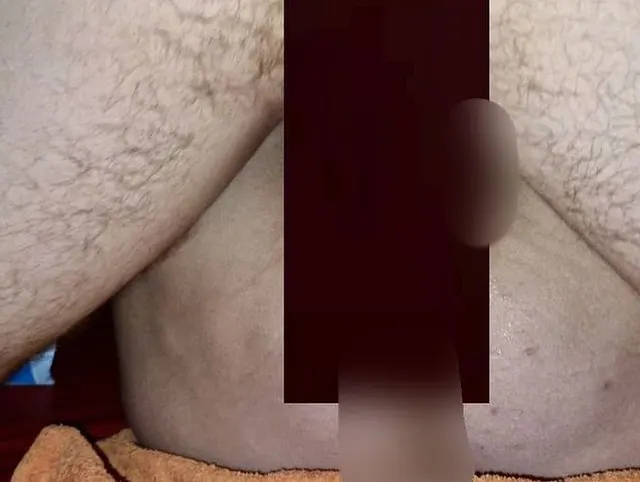 Ich habe mich mit einem Freund im Pornokino getroffen