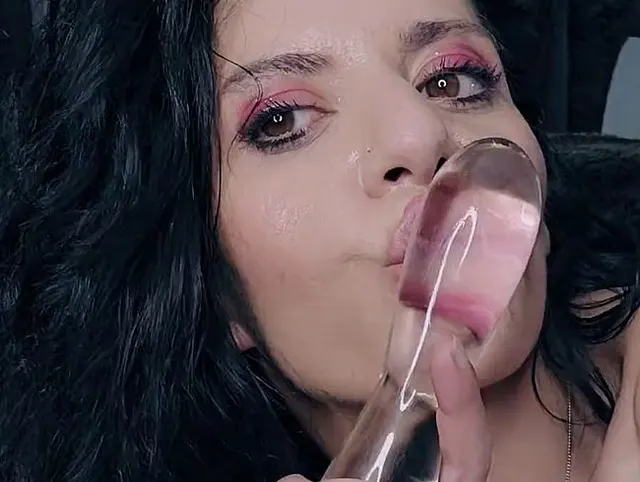 Natalie Carter, Glas in meinem Arsch? Glasig für die Dildopenetration in meinem Arsch?
