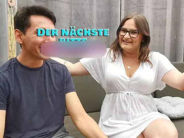 Der nächste bitte. Klein Holly fickt sie alle