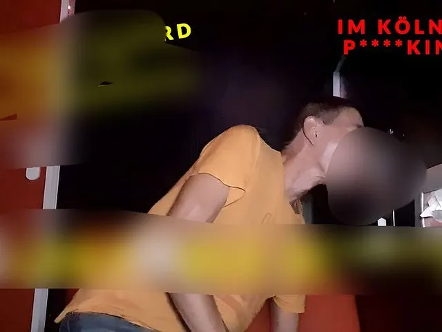GloryHole Schlampe * Jeder Schwanz wird geblasen und brav geschluckt!