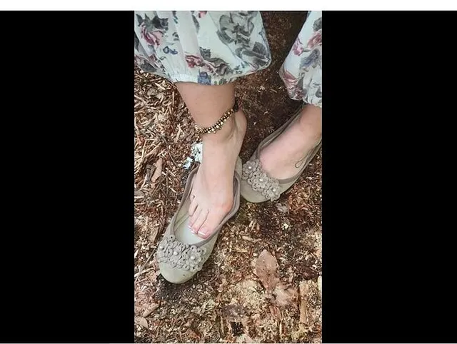 Hab mir in meine süssen Ballerinas gespuckt;-)
