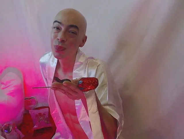 Happy Creamy Valentine Dicked Down von hinten