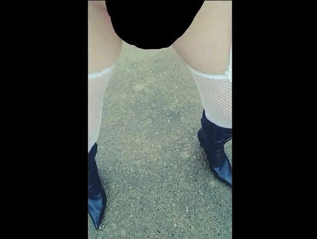 In sexy Dessous outdoor PartVI
